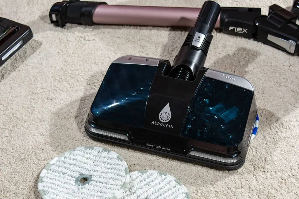 Głowica mopująca AeroSpin Aqua odkurzacza Tefal X-Force Flex 16.60 z transparentnym zbiornikiem na wodę 180 ml i padami mikrofibry