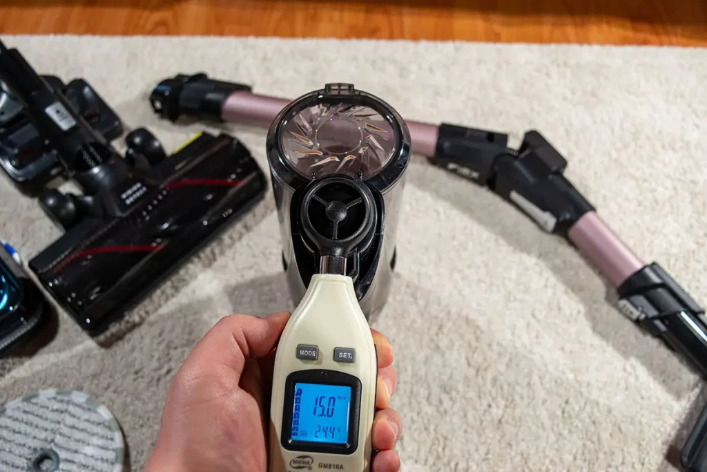 Pomiar przepływu powietrza przepływomierzem – tryb ECO 15,0 m/s, Tefal X-Force Flex 16.60