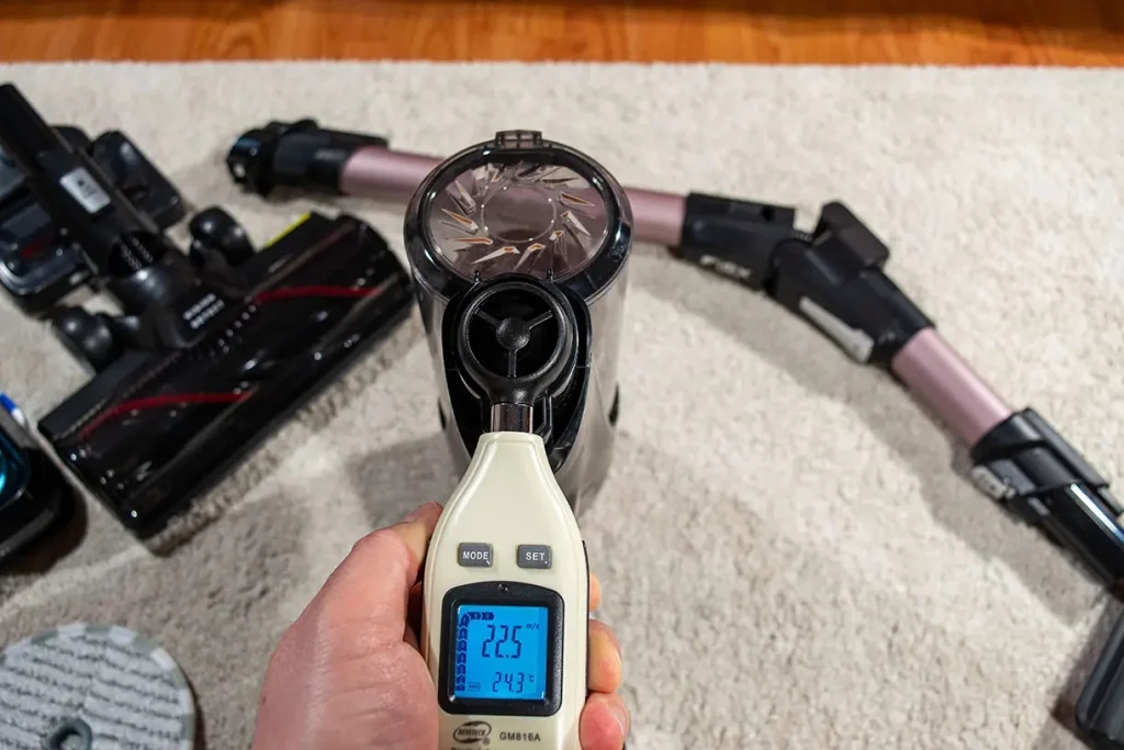 Pomiar przepływu powietrza przepływomierzem – tryb Max 22,5 m/s, Tefal X-Force Flex 16.60