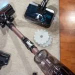 Tefal X-Force Flex 16.60 z elektroszczotką Vision Detekt i głowicą AeroSpin Aqua na dywanie